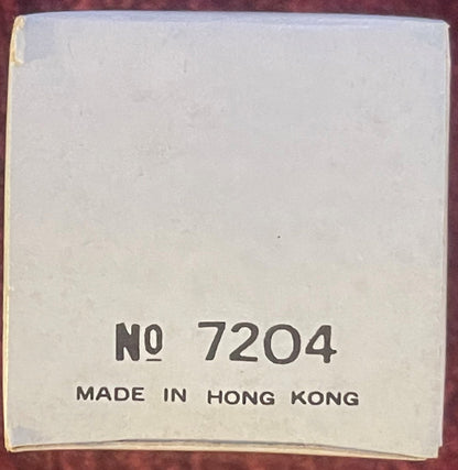 Box back printed “No 7204” and “MADE IN HONG KONG” in black on cream card.