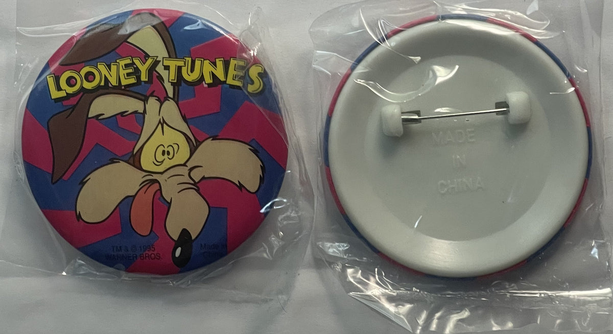 Front and back of sealed Looney Tunes pin featuring Bugs Bunny character on red and blue diamond pattern background with yell