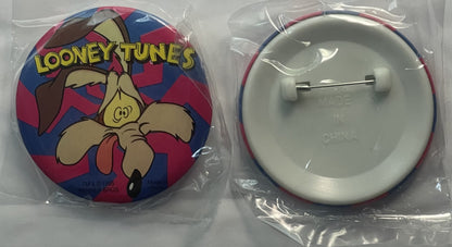 Front and back of sealed Looney Tunes pin featuring Bugs Bunny character on red and blue diamond pattern background with yell