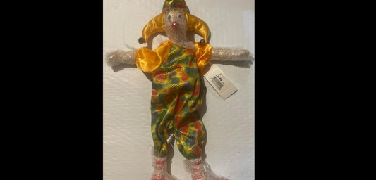 Colorful hip-hop toy figurines with Porcelain Clow text for collectors’ delight