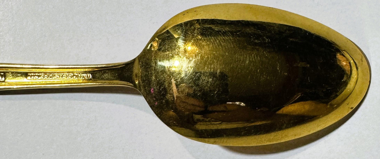 Jefferson spoon handle stem showing the incuse THOMAS JEFFERSON lettering.