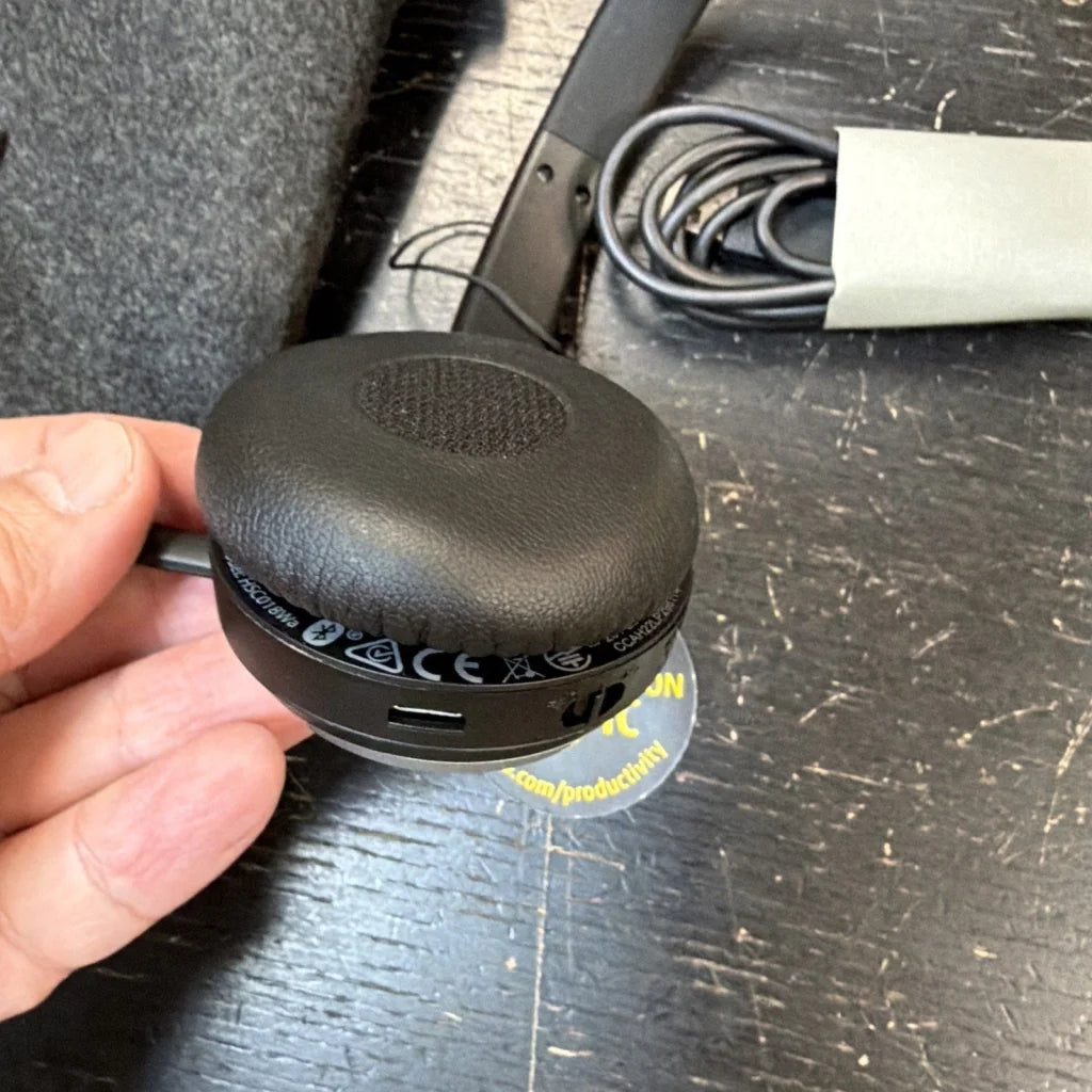 Jabra Evolve 65 SE mono wireless headset black charging case with USB-C
