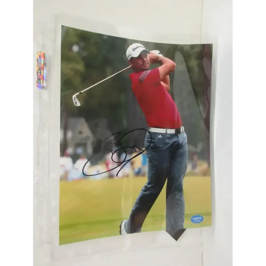 Jason Day signed autographed 8x10 photo of golfer in red shirt and white hat