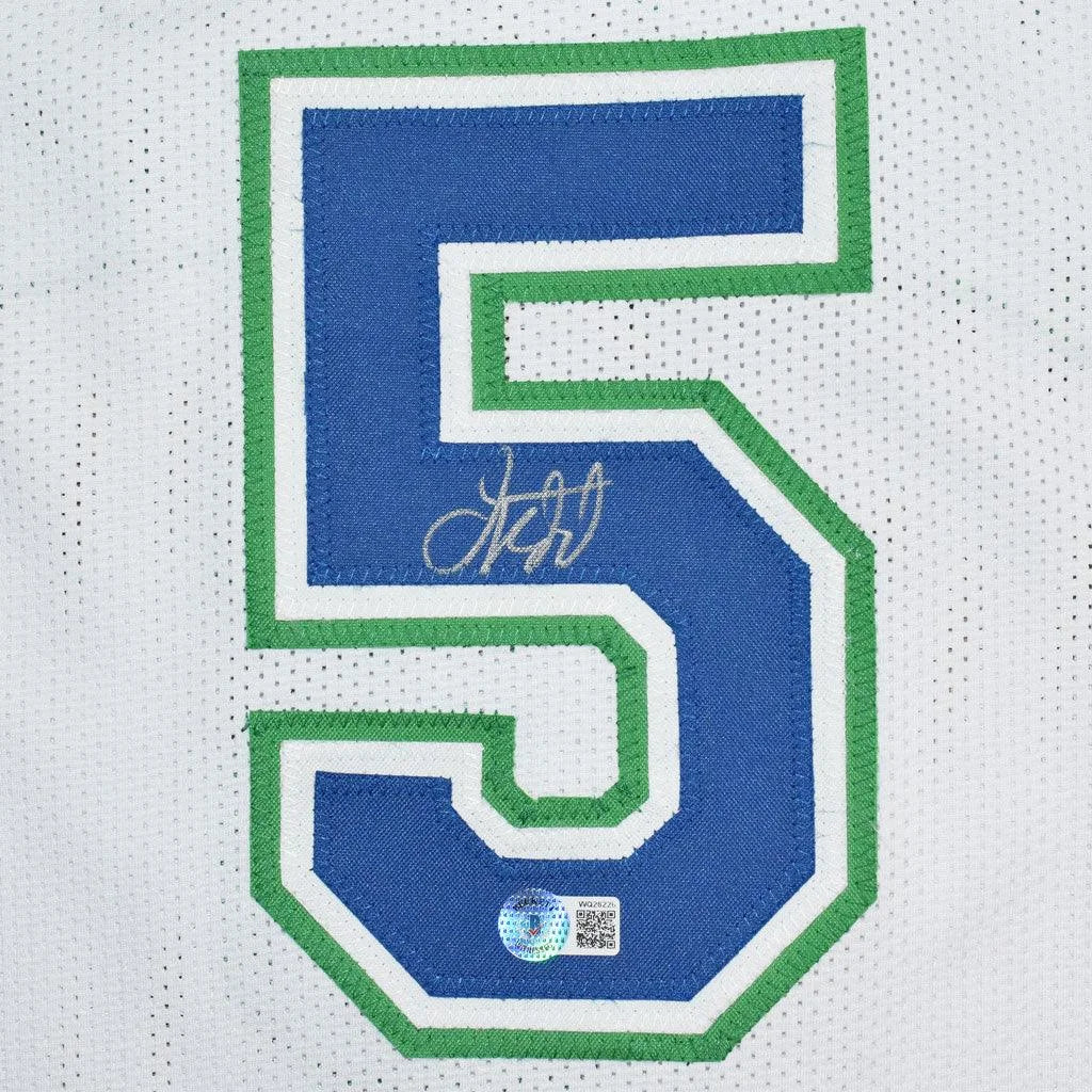Jason Kidd autographed custom jersey with blue green number five patch on white mesh