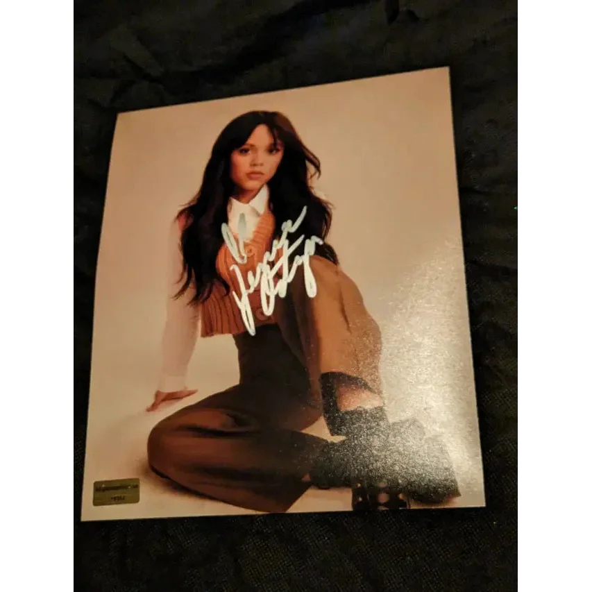 Autographed Jenna Ortega photo with EUA COA Hollywood collectible authenticity