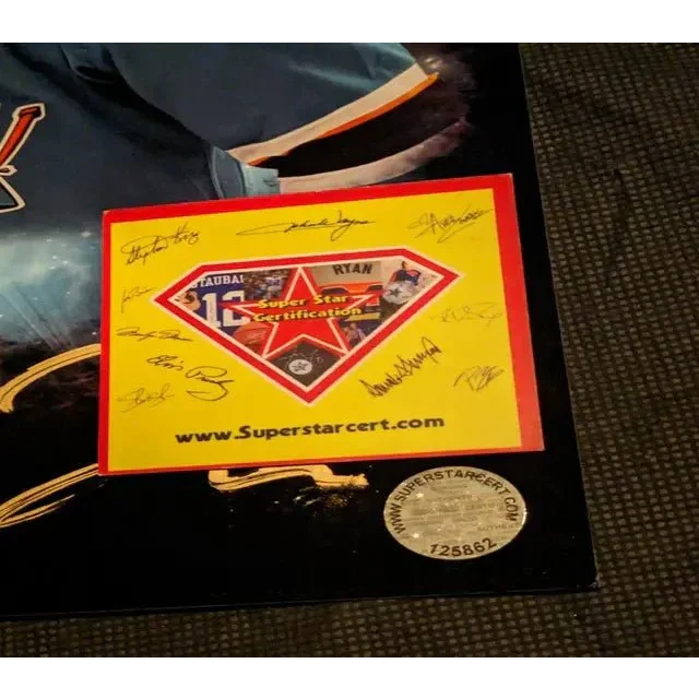 Joe Pavelski signed 8x10 photo with Super Star Certification and multiple signatures