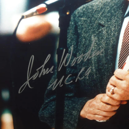 John Wooden autographed UCLA Bruins 8x10 photo in deluxe frame