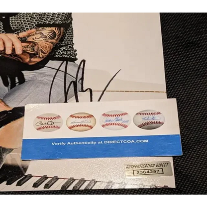 Justin Bieber autographed 8x10 photo with certificate of authenticity and signature details