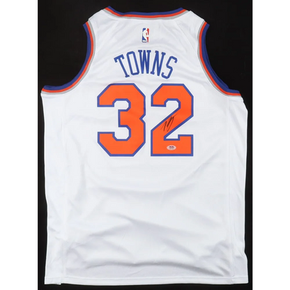 White Karl Anthony Towns Knicks jersey with 32 and TOWNS on the back, PSA authenticated