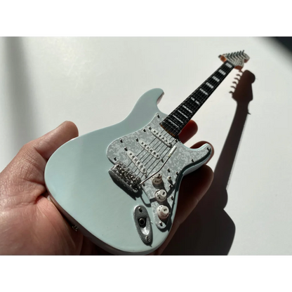 Kenny Wayne Shepherd Axe Heaven mini silver black Fender Strat replica