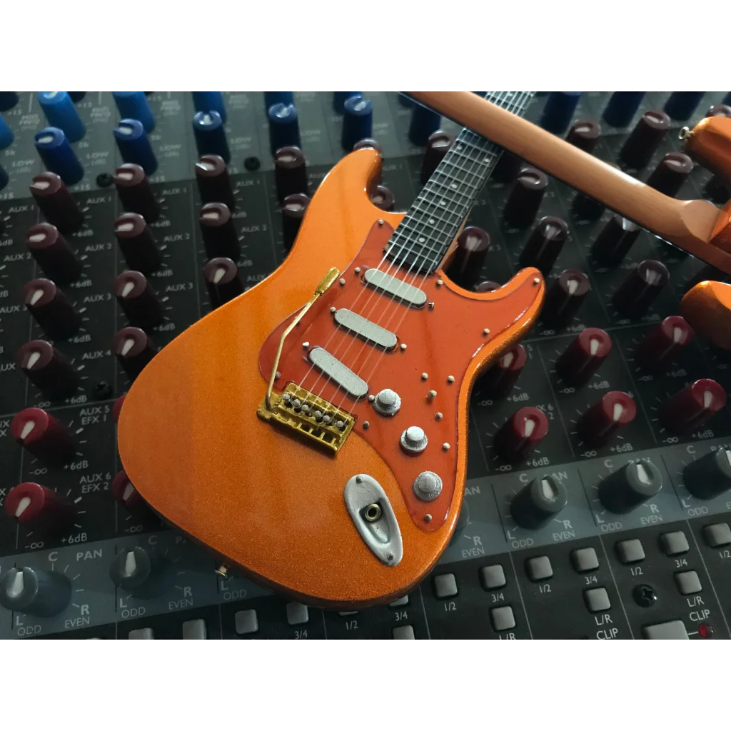 Kenny Wayne officially licensed gold sparkle mini Axe Heaven guitar