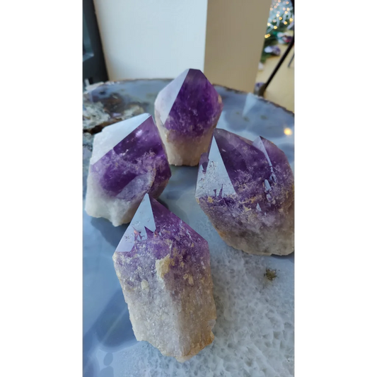 Large Bolivian amethyst point from Anahi Mine, deep purple to white gradient