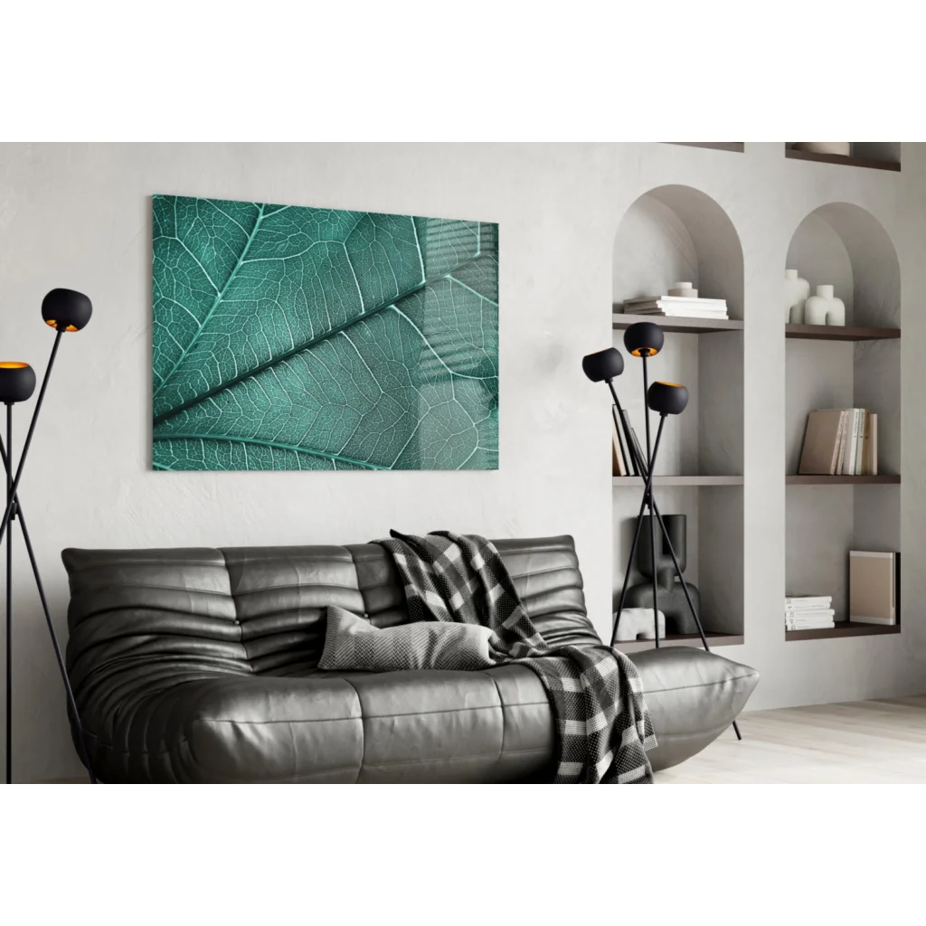 Stunning Emerald Leaf Glass Wall Art With Natural Vein Details | Contemporary Home Wall Art | vintageantiquesgifts.com