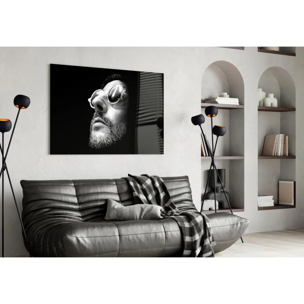 Stunning Glass Wall Art That Transforms Any Room | Contemporary Home Wall Art | vintageantiquesgifts.com