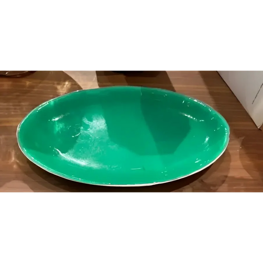 Green oval serving plate from Les Ottoman Murano for stylish Ottoman Murano serving dinners