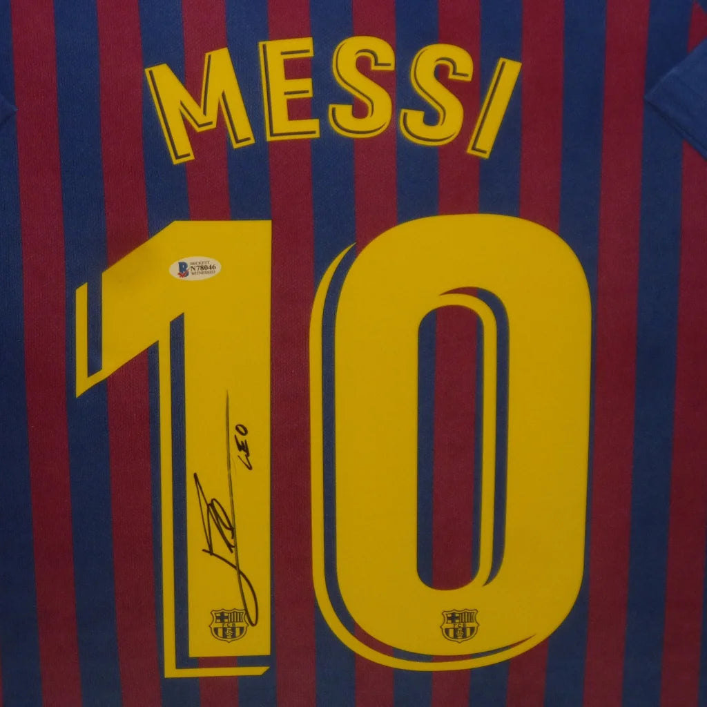Lionel Messi autographed FC Barcelona number 10 jersey framed