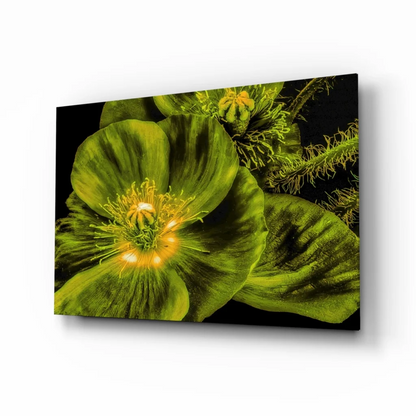 Glowing Green Poppy Glass Wall Art with Yellow Center | Insigneart USA | vintageantiquesgifts.com