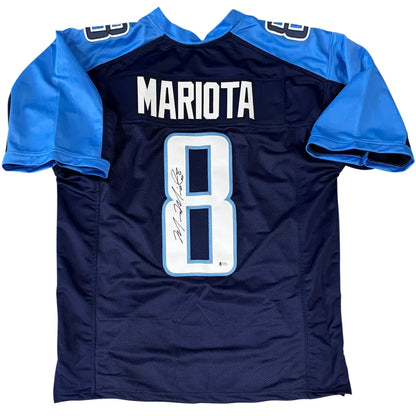 Marcus Mariota autographed navy blue custom Tennessee Titans jersey #8