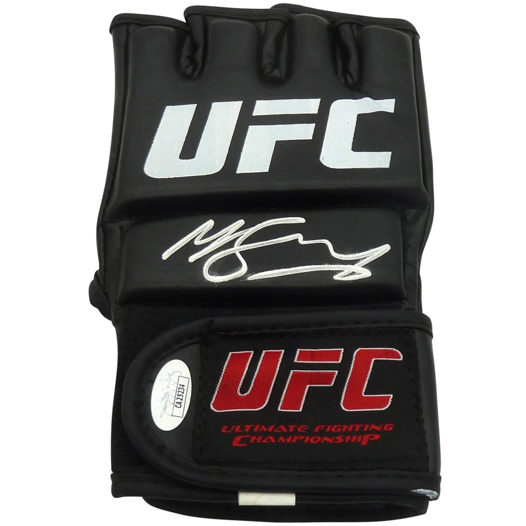 Michael Bisping autographed black UFC fighting glove with JSA COA