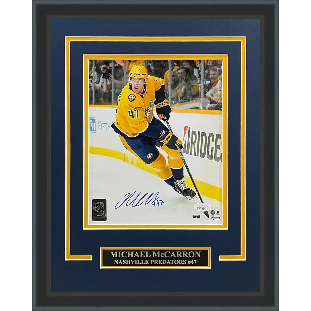 Nashville Predators deluxe framed 8x10 photo gold action shot