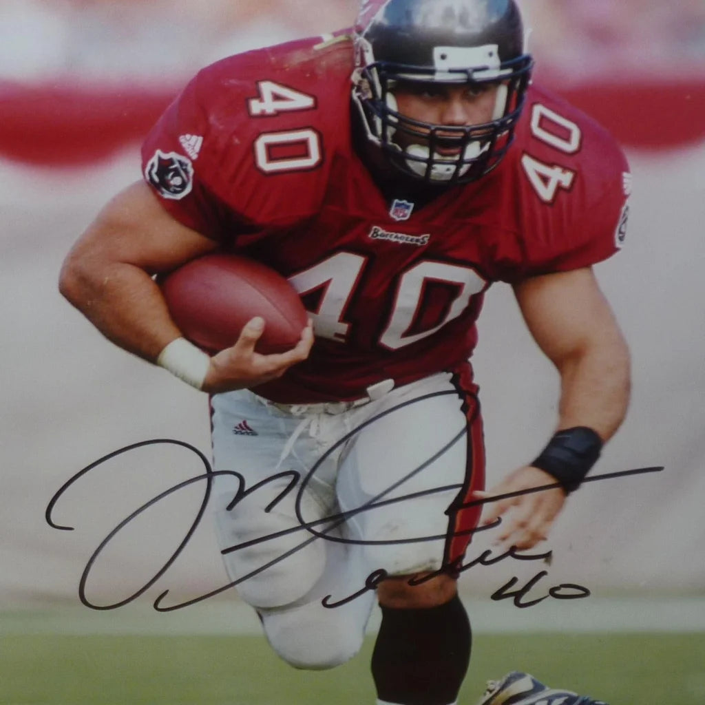 Mike Alstott autographed Tampa Bay Buccaneers framed photo with jersey 40
