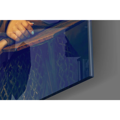 Sleek TV displaying Mona Lisa bubblegum pop art hands on wood wall art