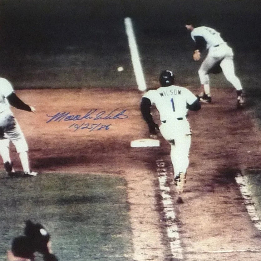 Mookie Wilson autographed deluxe framed 1986 World Series photo