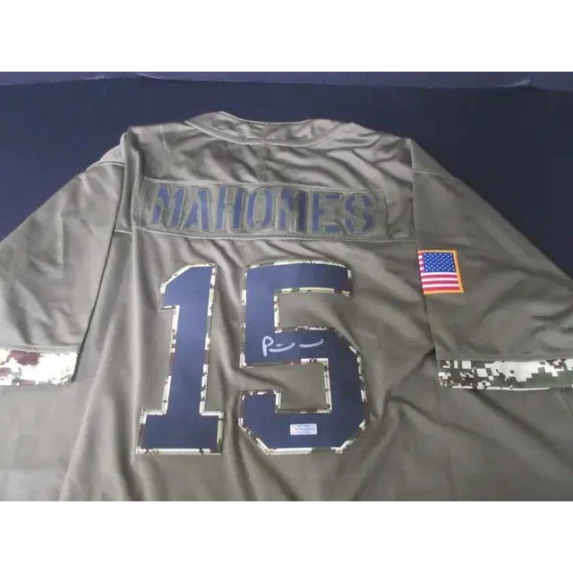 Autographed Patrick Mahomes 15 camouflage jersey with Heritage COA collectible