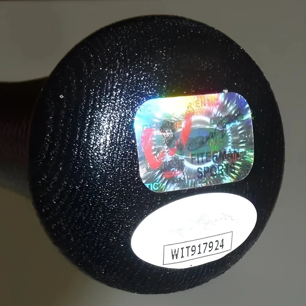 Pete Rose autographed Louisville Slugger bat with black texture