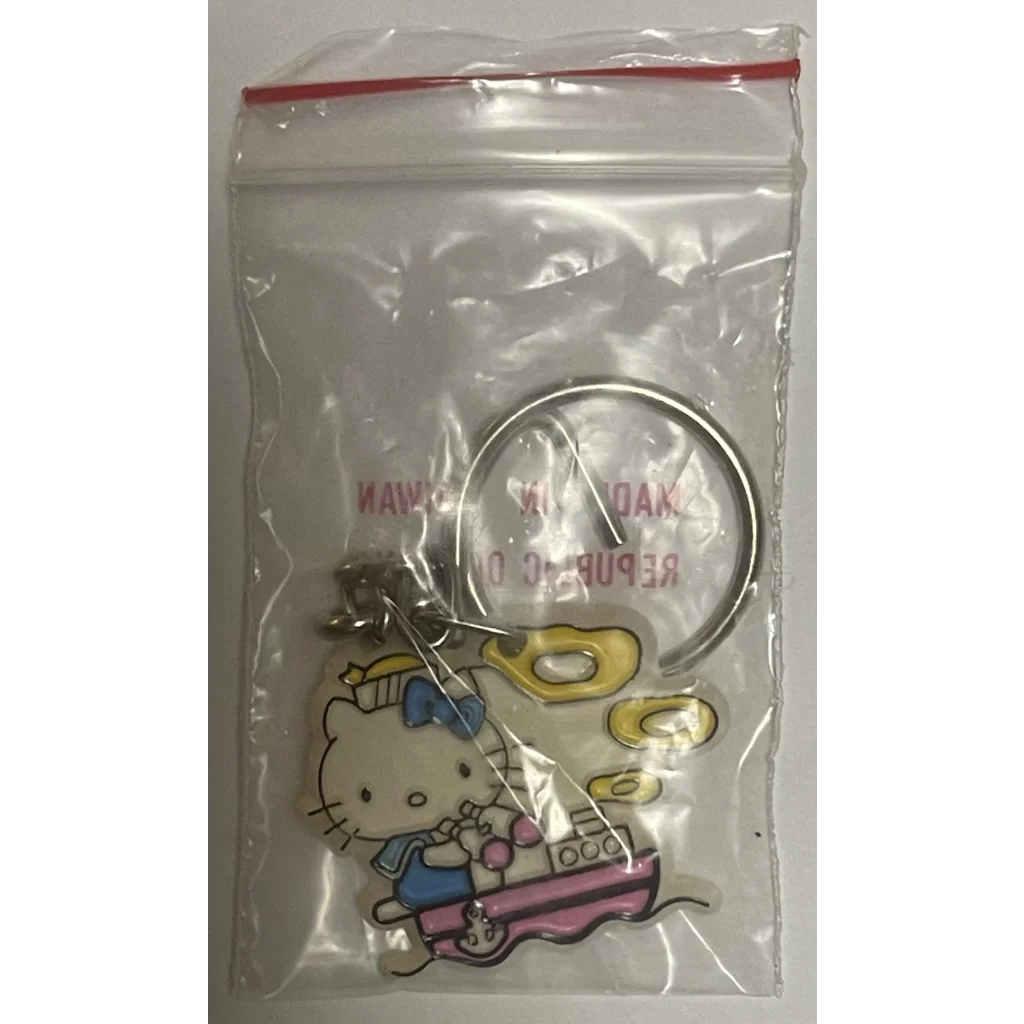 Rare 1976-1985 Hello Kitty Keychain Unique Image And With Blue Bow! - Collectibles - Antique Vintage Misc.