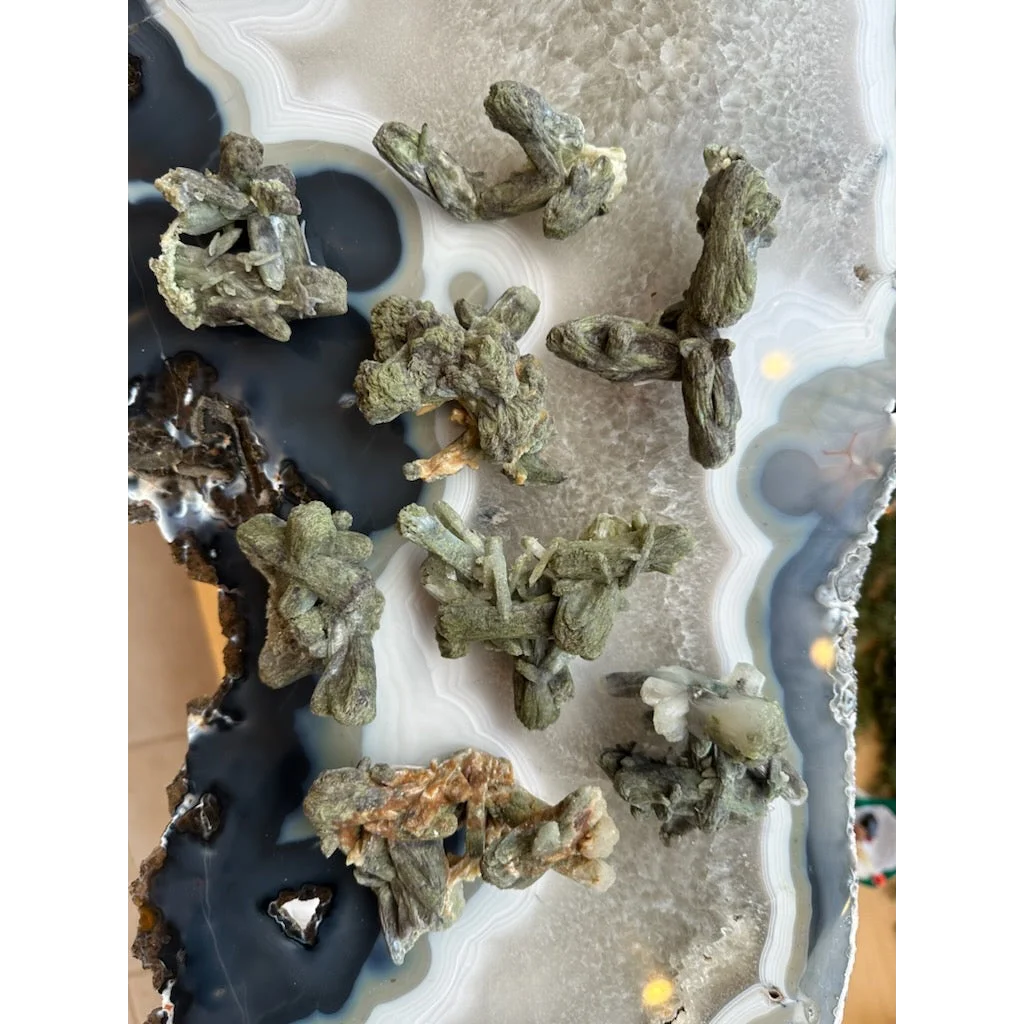 Rare marshy stilbite cluster from India on agate slab
