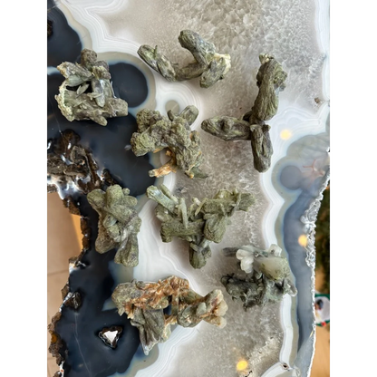 Rare marshy stilbite cluster from India on agate slab