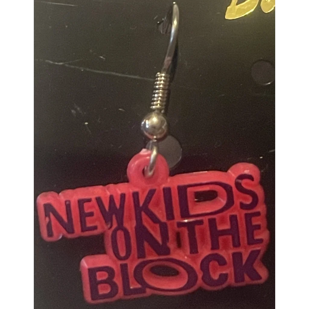 Vintage New Kids On The Block Earrings Boston Ma 1991 Nkotb Pink - Advertisements - Antique Misc. Collectibles