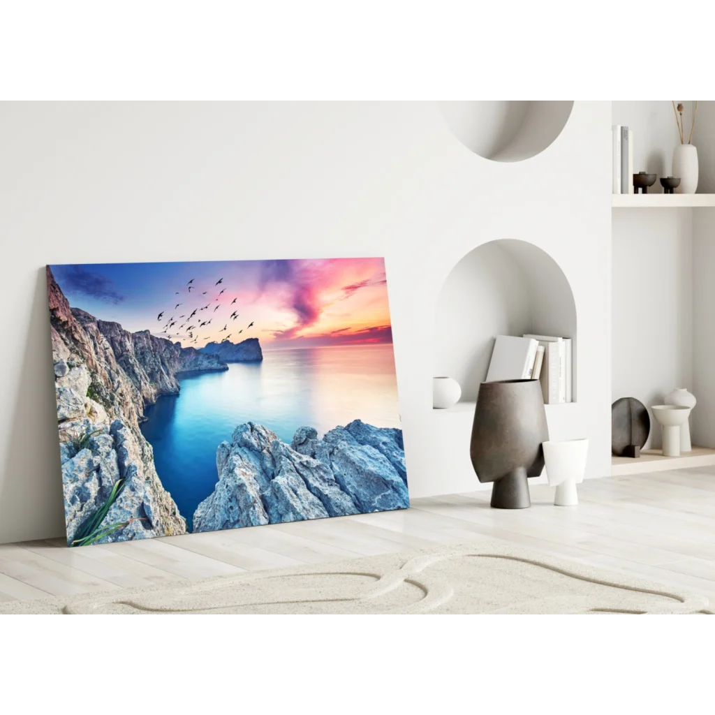 Stunning Glass Wall Art That Transforms Any Room | Modern Wall Art Decor | vintageantiquesgifts.com