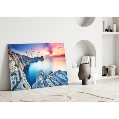 Stunning Glass Wall Art That Transforms Any Room | Modern Wall Art Decor | vintageantiquesgifts.com