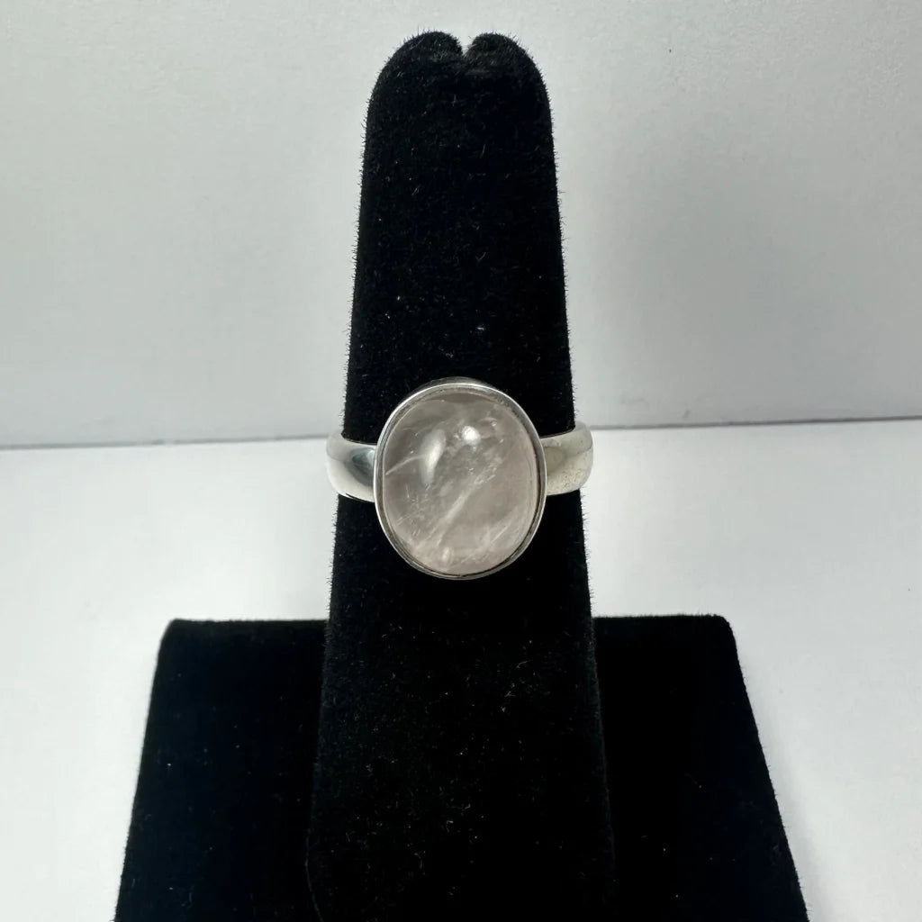 Sparkly rose quartz ring in sterling silver with oval moonstone