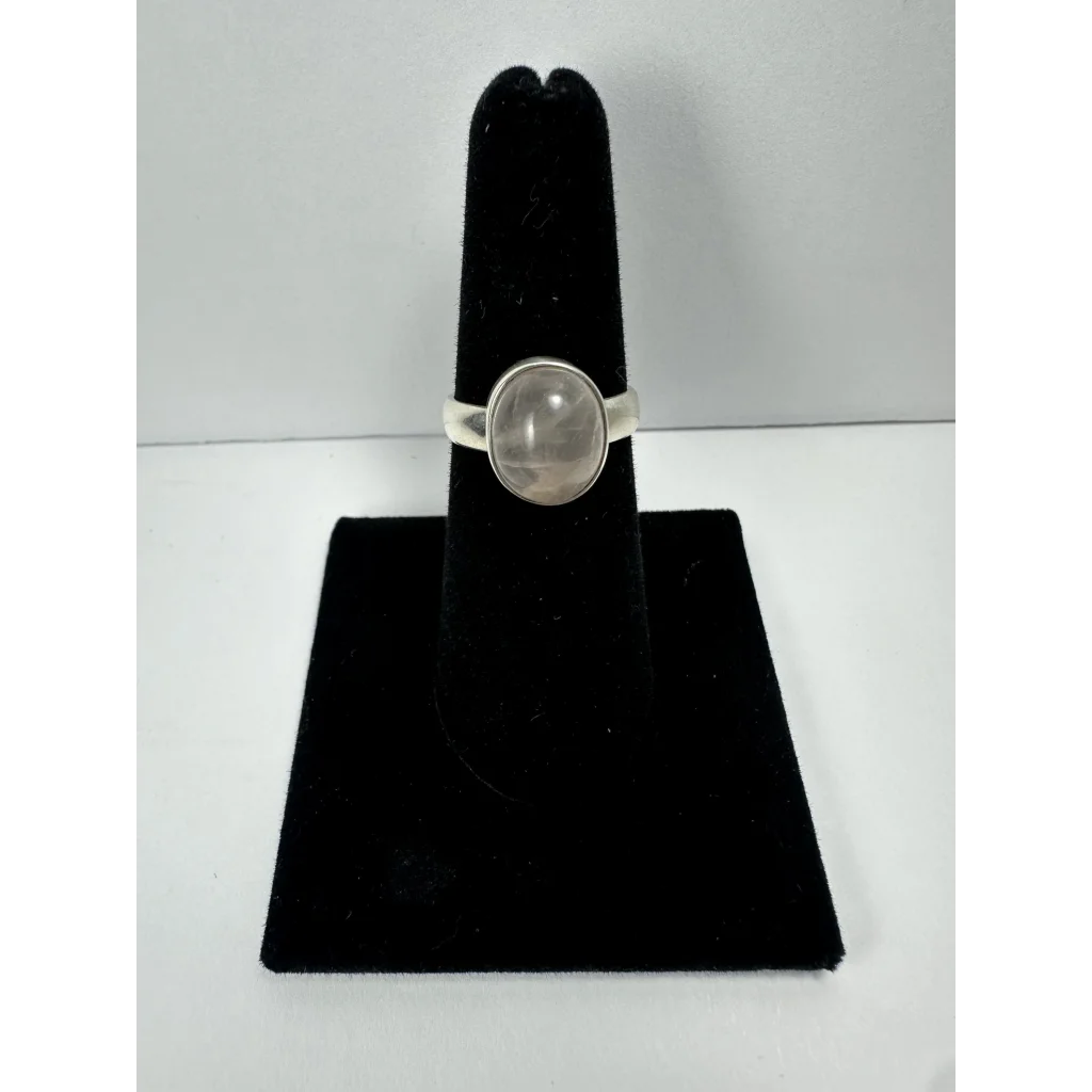 Sparkling rose quartz ring in sterling silver with oval moonstone