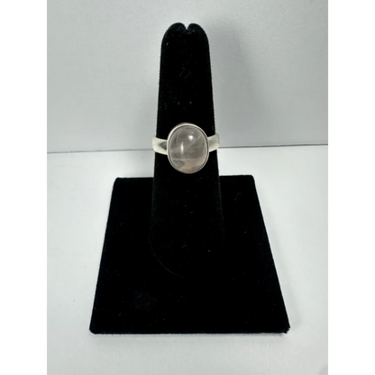 Sparkling rose quartz ring in sterling silver with oval moonstone