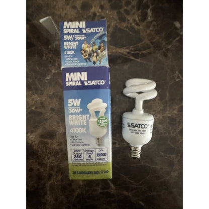 Satco 5W replaces 30Ultra mini spiral CFL bulb with candelabra base