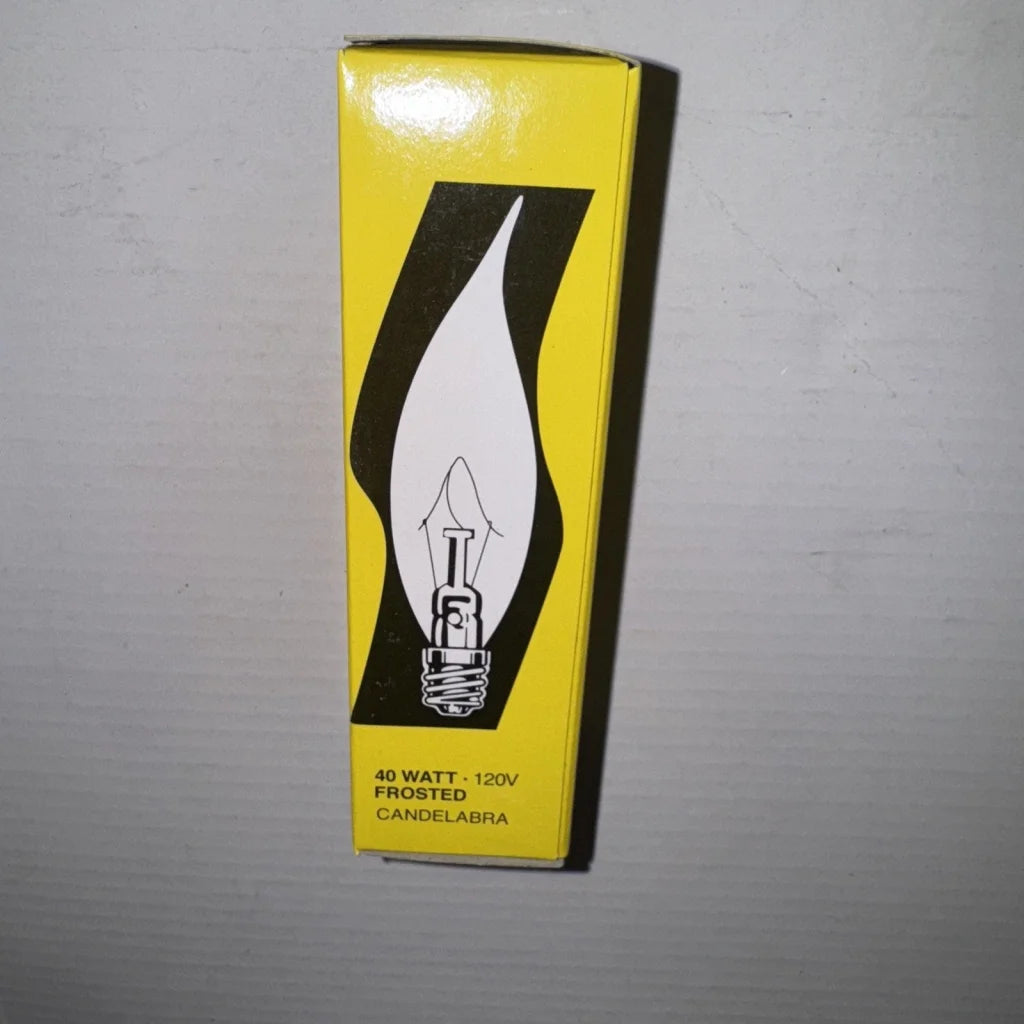 Satco S3279 candelabra base 40W frosted flame tip bulb box