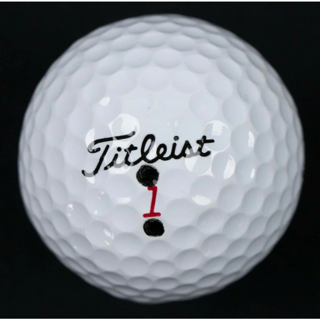 Sergio Garcia player used Titleist golf ball with dimples and number 1