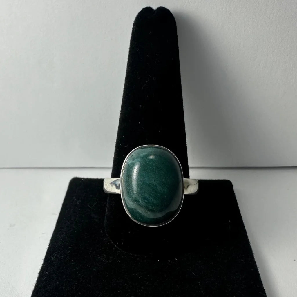 Silver serpentine ring with oval green aventurine in bezel setting