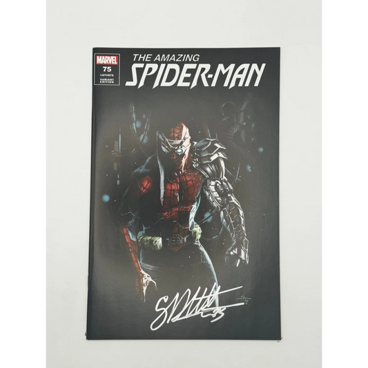 Signed Amazing Spider-Man comic book featuring Peter Parker and Ben Reilly cover