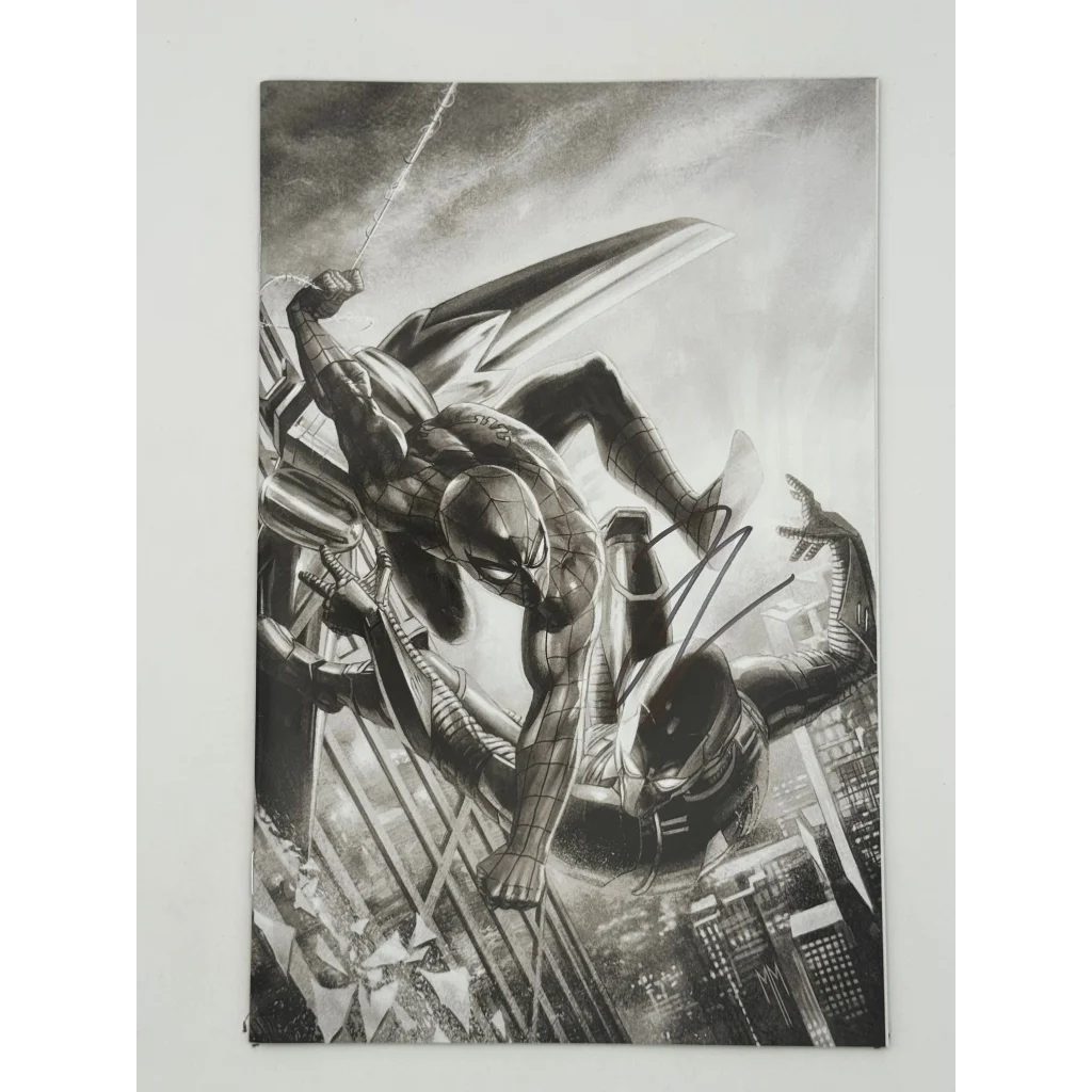 Grayscale Ultimate Spider-Man comic cover by Jonathan Hickman and Marco Checchetto