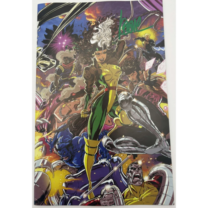 Comic book cover with Rogue and X-Men in battle, Kaare Andrews signature, exclusive comics kaare