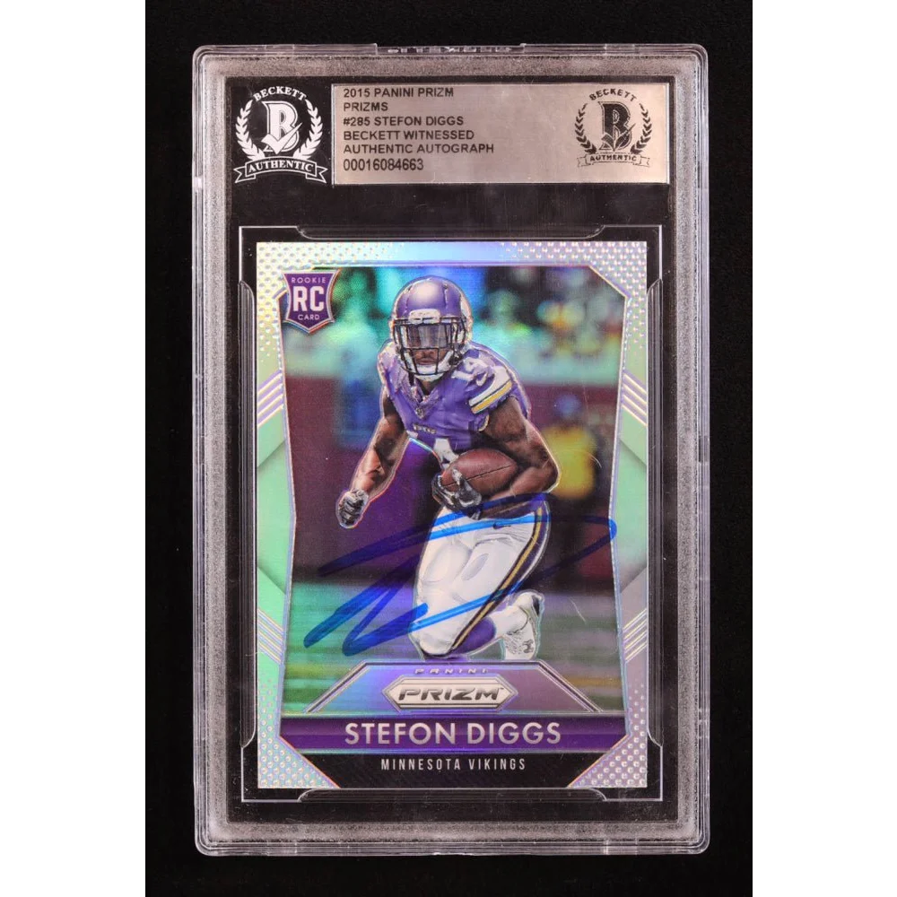 Stefon Diggs signed 2015 Panini Prizm Prizms rookie card with autograph, Beckett graded