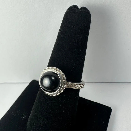 Sterling silver black onyx ring with Celtic knot design