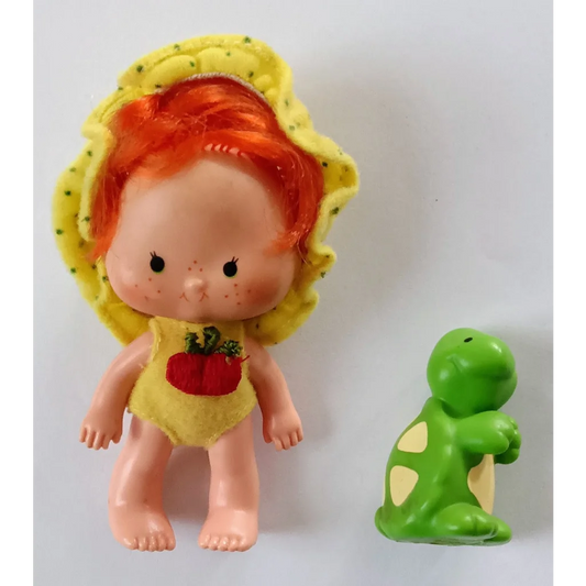 Vintage Apple Dumplin Strawberry Shortcake doll with red hair