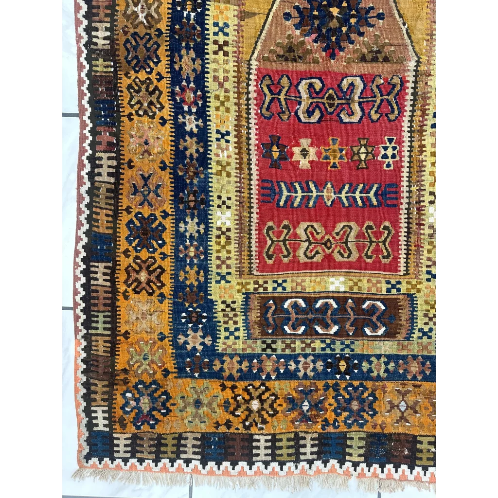 Antique 1920s Anatolian wool prayer rug with geometric patterns and low pile