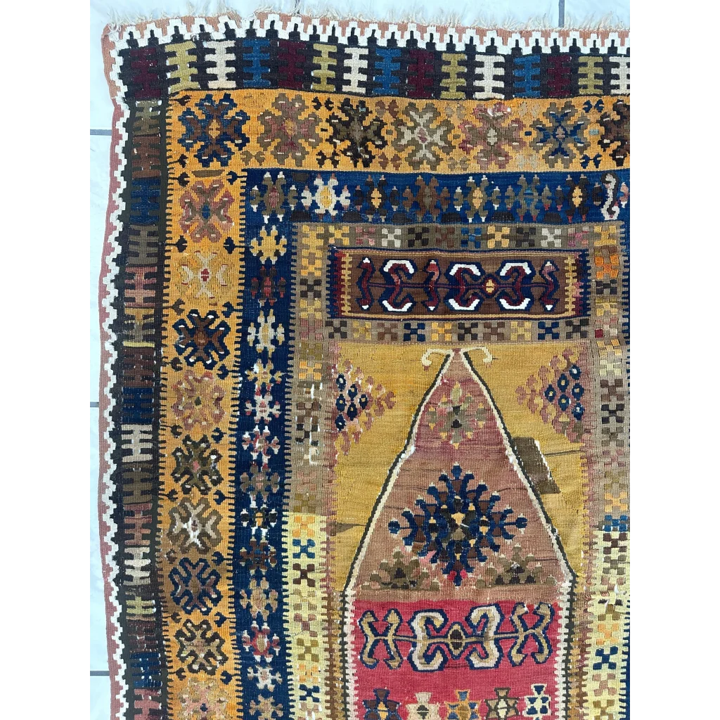 Stunning 1920s antique Anatolian wool prayer rug in vibrant Kutch style